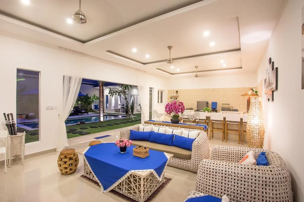 Holyfat Villa Seminyak  Seminyak (Bali)