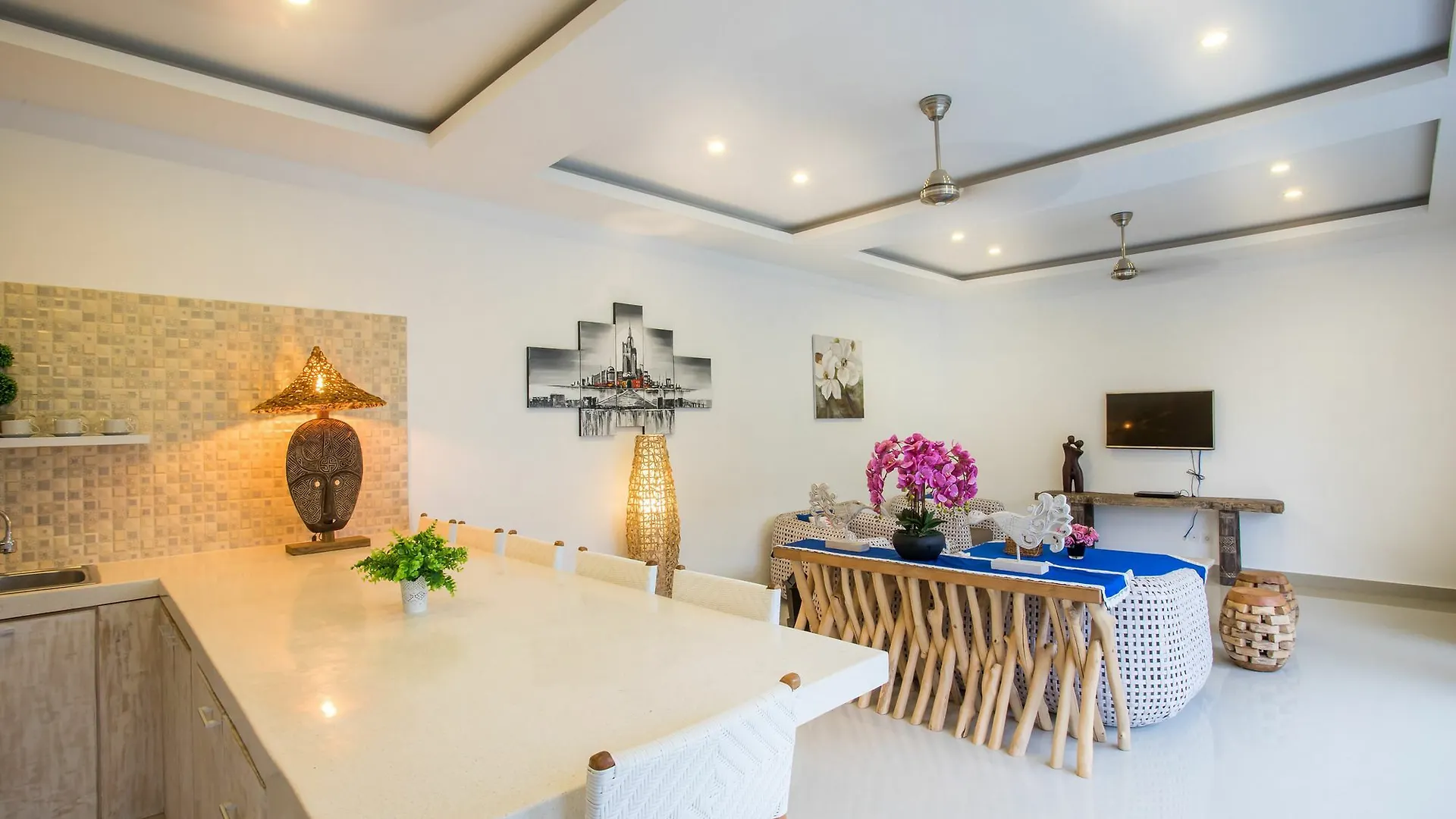 Holyfat Villa Seminyak  Indonesia